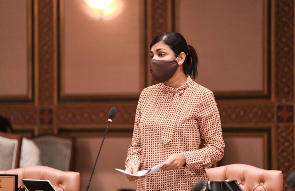 Nasheed phone snatch claim is a joke: MP Rozaina