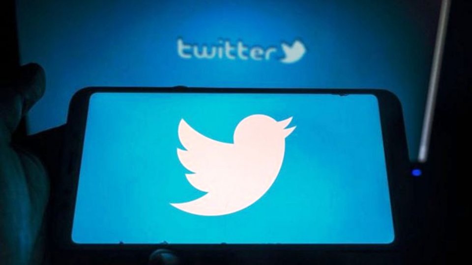 Twitter Hack: Private account thakuge mauloomathu hackerunn ge athah 