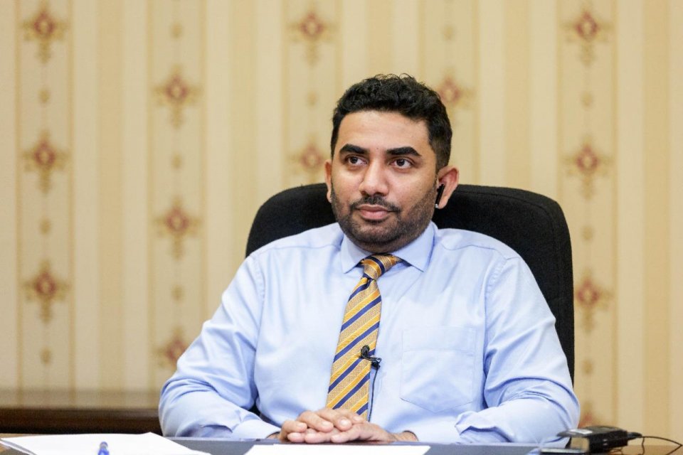 Qasim ge tharujamaanakah kureege health minister Ameen hamajahsaifi 