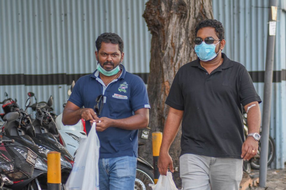 Authorities advise 120, fines 19 without face masks