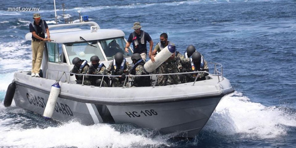America coastguard in hingaa course ehggai baiverivumuge furusathu Dhivehinnah