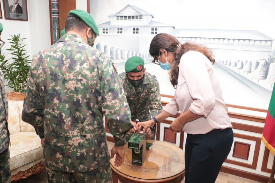 Nasheed ah dhin hamalaage dhe dhuvas kurin Ilyaas dhin mauloomaathu Mariya Sirru kuri!