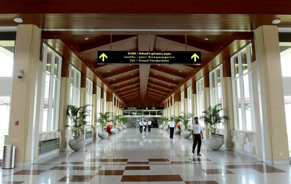 Airport hulhuvaalaanee dhuvalaku 500 fathuruverinnah: Lanka