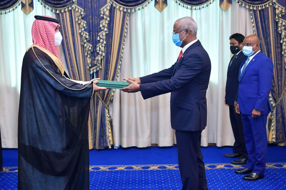 New ambassador from Saudi presents credentials to President Solih