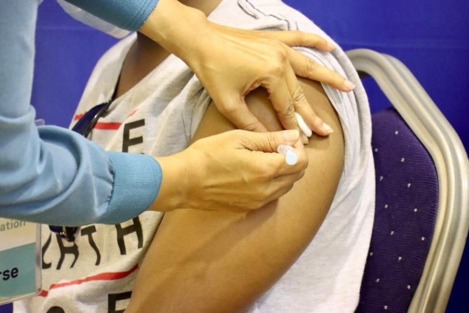 Covid vaccine furihama kuri meehunge adhadhu 287,599 ah