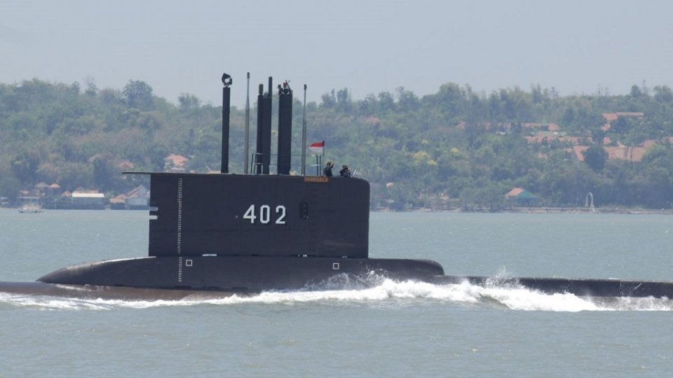 Indonesia: 53 meehunaa eku gellunu submarine otthee 3 bayah buri vefaa!