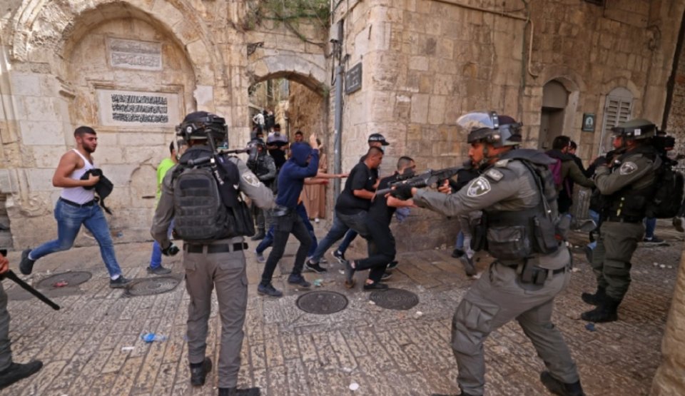 Israel inn aneikaves al-Aqsa miskithu ge goathi theray gai baaru ge beynun koffi