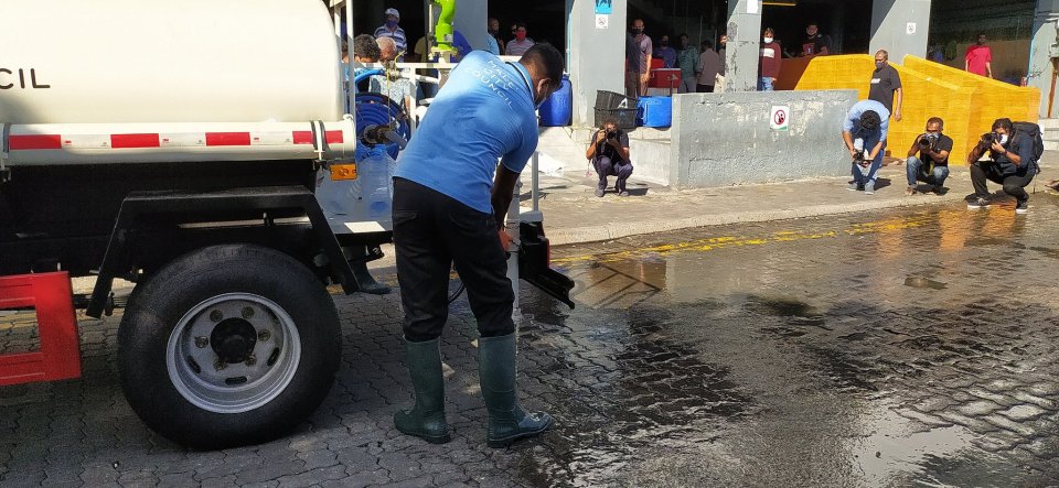 Male' City Council begins disinfecting the streets of Male'