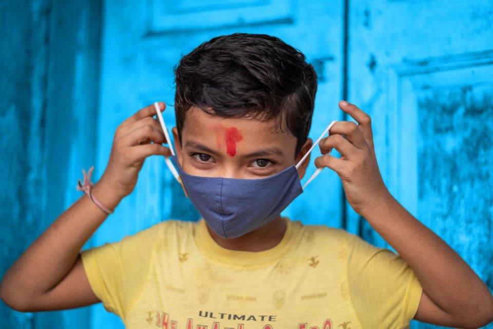India: Case dhavumaeku, mask aai sanitizer ge viyafarivess dhashah