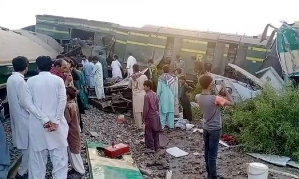 Pakistan Rail: 2 faharah faskuri kaiveni, aailee janaza akah
