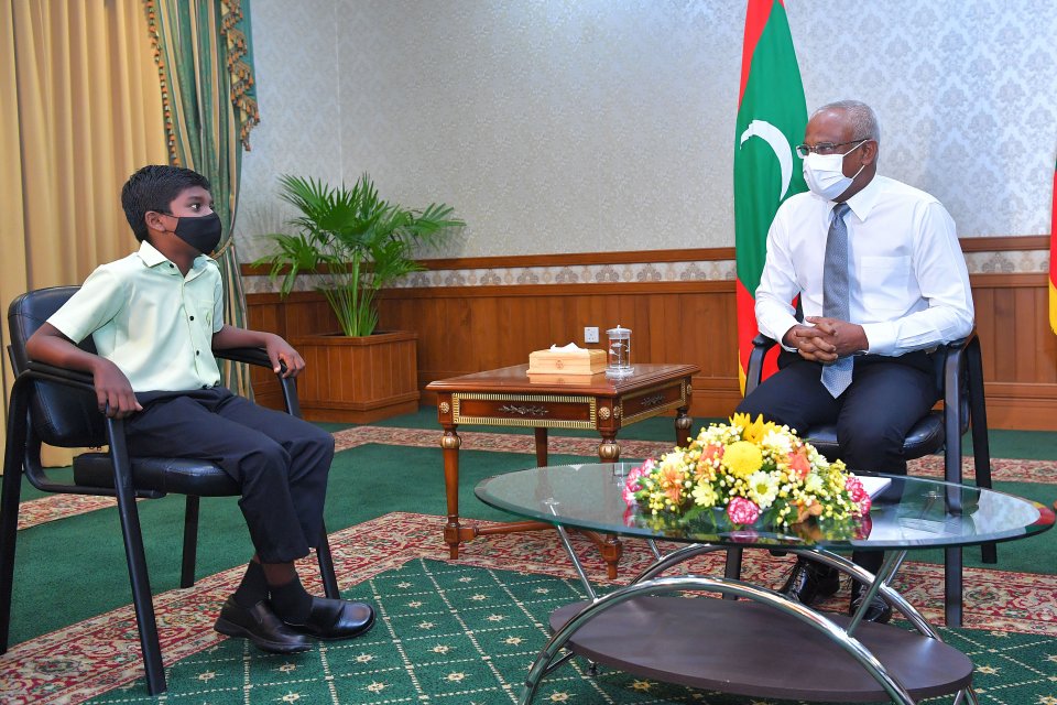 President meets 10-year old who achieved A Star in O'Level Chemistry