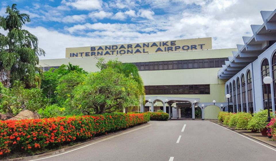 Lanka: rayyithun nikume, airport ah dheven onna magu bandhu koffi
