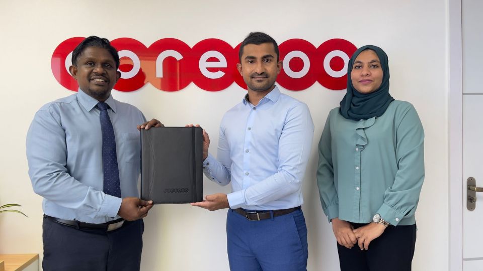 Mission for migrant workers Maldives ge digital partner akah Ooredoo!