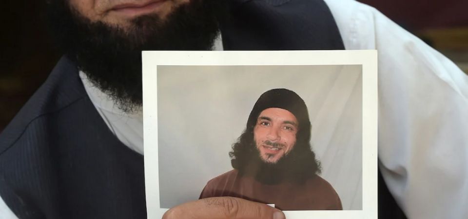 Guantanamo gai Gul bandhu koffai vanee qaanoonaa khilaafah: faniyaaru 