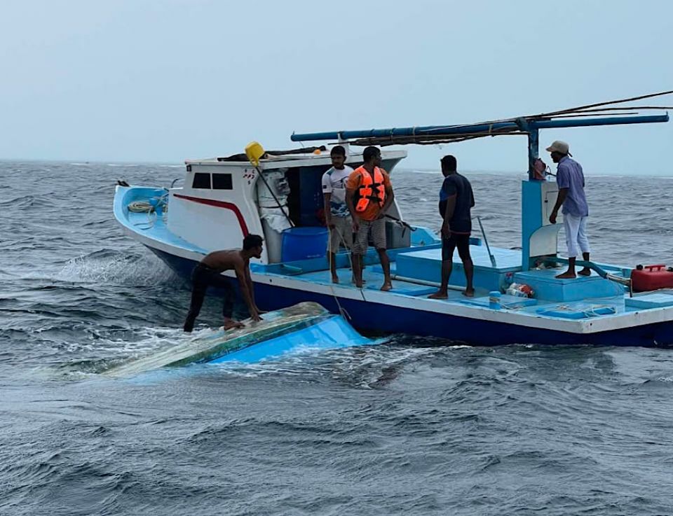 Dhe kudakudhinnaeku mahah nukume ulhunu dingee'eh bandun jahaalaifi 