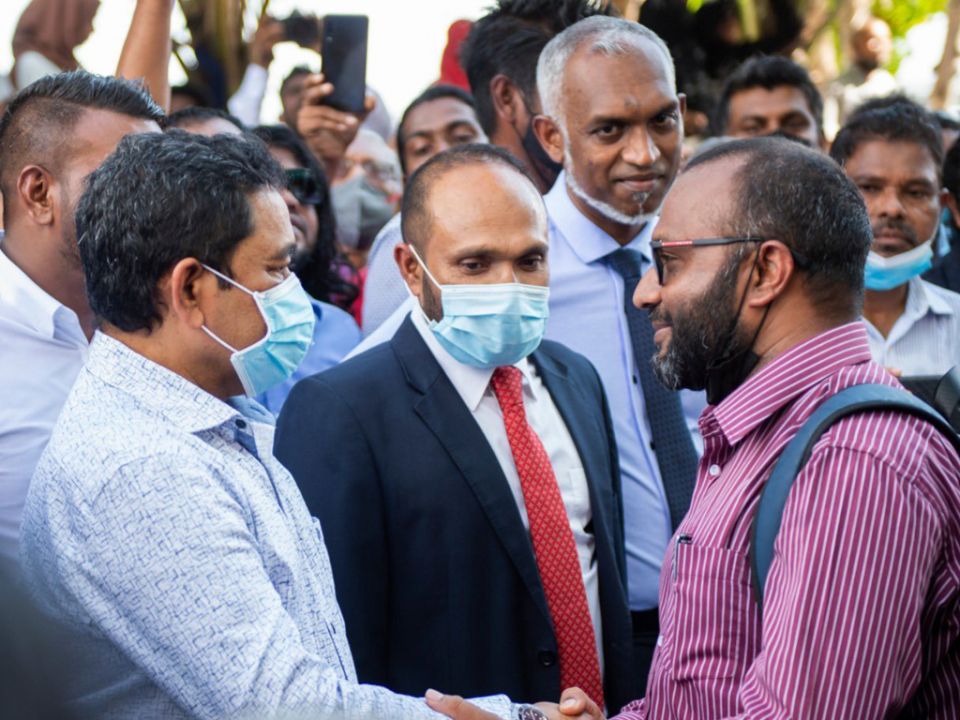 IndiaOut petition ah soi hoadhumah anna hafthaagai Raees Yameen rahrashah