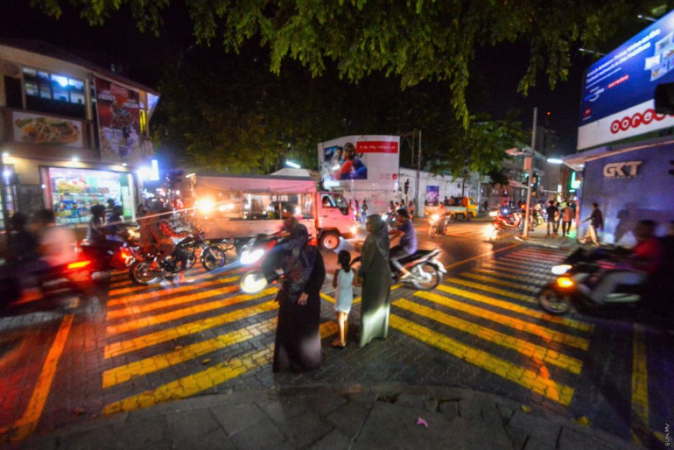 Anekkaaves bidheyseenge medhugai ithuru maaraamaaree eh