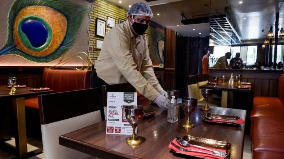 India: restaurant thakun service charge nagaa massala boduvejje