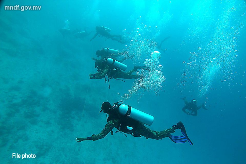 Diving ah dhiya fathuruveriaku maruvejje