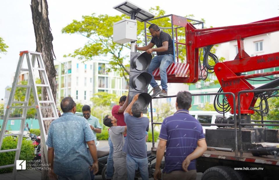 Hulhumale gai crossing traffic light harukuranee