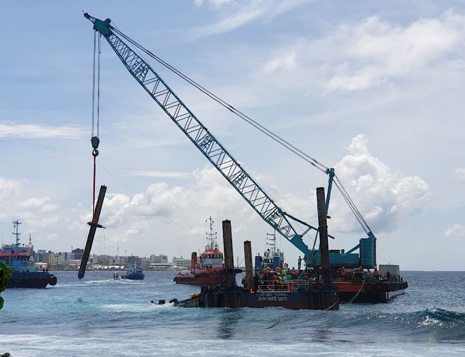 Bridge platform removed from Villimale reef after 12 days