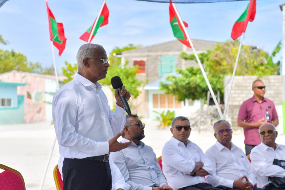 Maduvvaree ge bandharu hadhaanee aanmun beynunvaa gothah: Raees