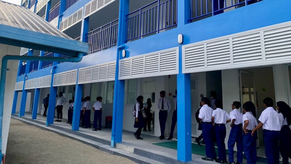 Thoddoo school ah 55 aharu furun faahaga kurumah sifain parade eh baavvanee