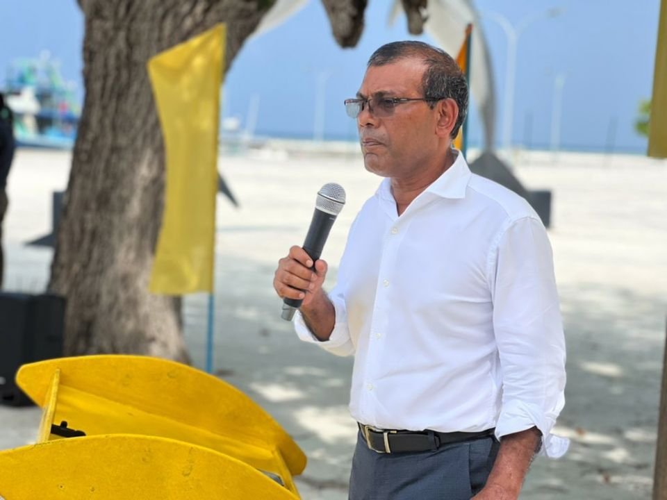 Nasheed finally accepts defeat, hints at a separate political movement