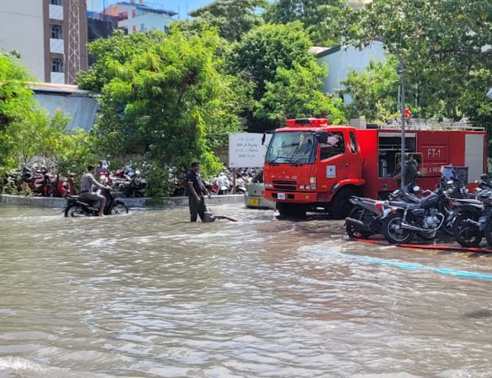 Heavy rain in the capital floods Maafanu ward, 3 houses reported damage