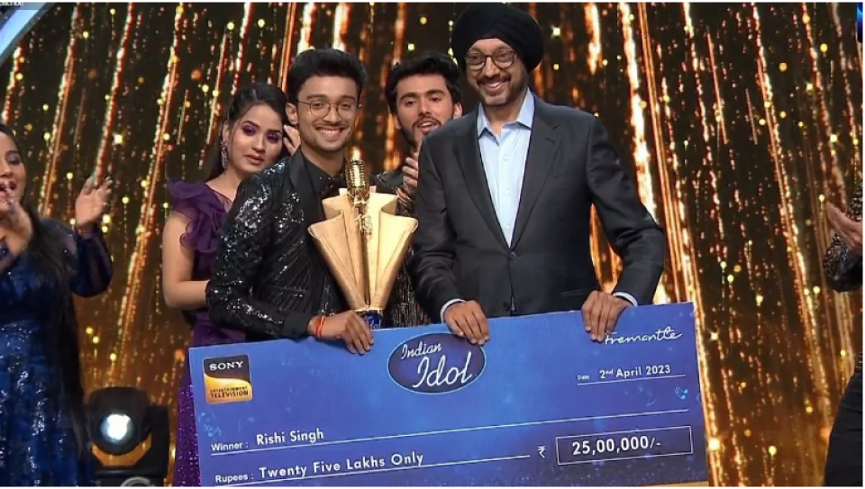 Indian Idol 3 ge trophy Rishi ah
