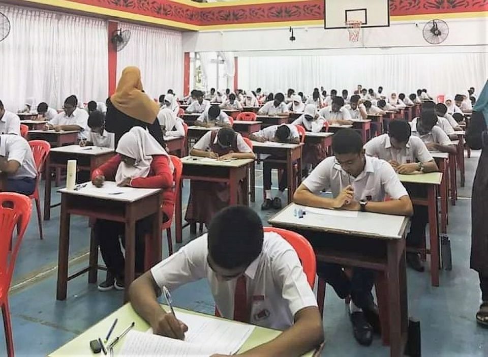 This year's O'level exams begin with more than 7,500 students