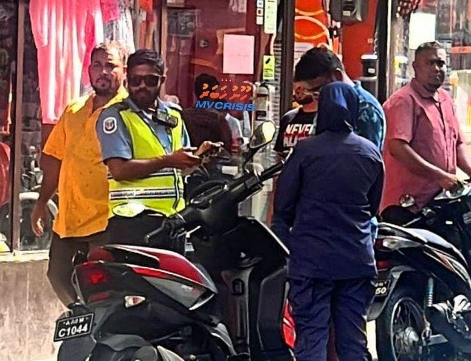 4 meehun aruvaigen cycle dhuvvi meehaa joorimana kohffi