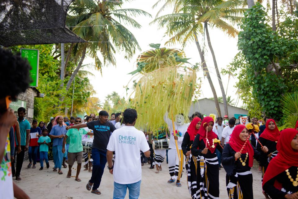 Islaamee usooluthakaa ehgothah hurihaa rashehgai ves eid faahaga kuran edhijje 