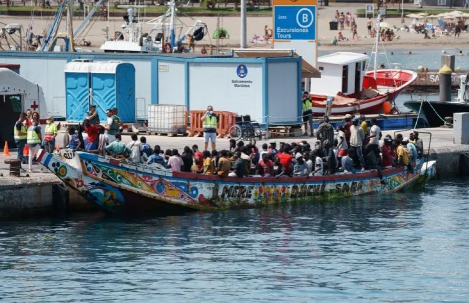 200 refugee in govaigen dhiya 3 boat ge therein 1 boat fenijje 