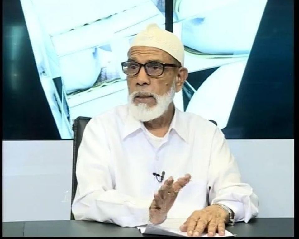 Raajjeyge mashooru dheenee ilmuveriyaa Sheikh Usman Abdulla avahaara vejje