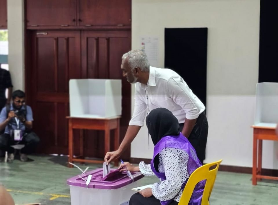 Election 2023: PNC Candidate Muizzu votes, urges all to exercise electoral right