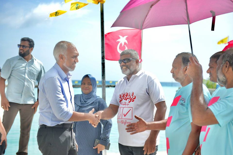 Muizzuge vaudhu: Bodufulhadhoo gai bin ithuru koh, tharahgeege gina mashroou thakeh!