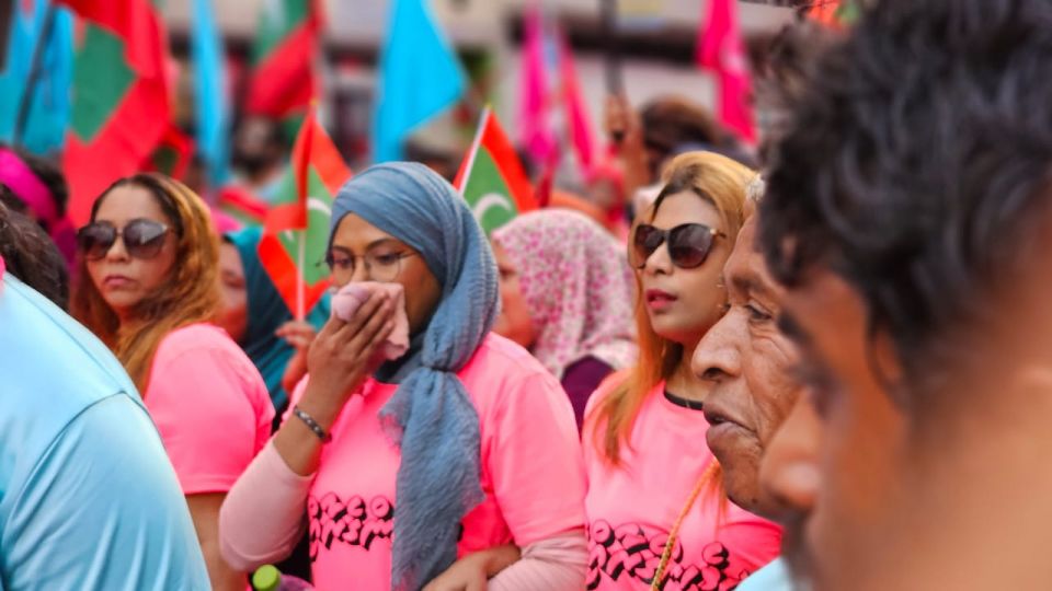 100,000 rufiyaa in party thah joorimanaa vaa islaahu mulhi majlis in dhiraasaa kuranee