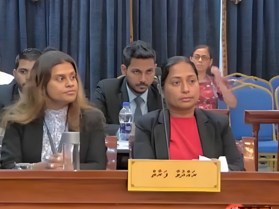 Majilees thamseelu kurehvi bandaara naibuge offeehun majileehaa dhekolhah vakaalaathu koffi