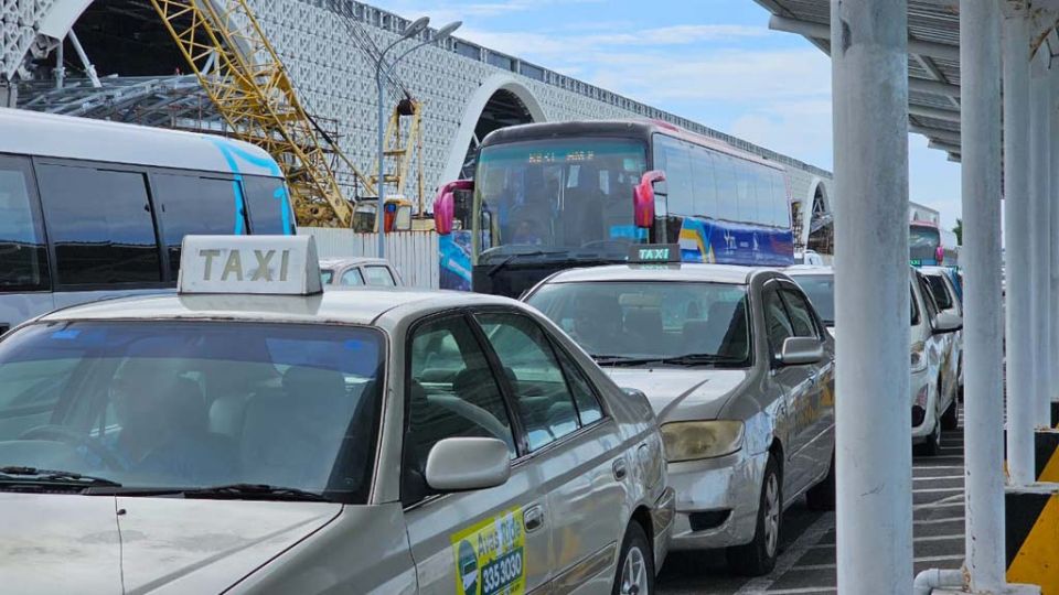 Taxi driverunge ihuthijaaju: ekaku dhookohllai aneh dhe meehunge bandhah 5 dhuvas jahaifi 