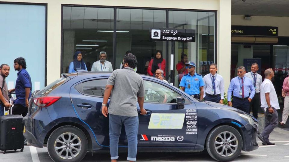 Taxi dhathuru thakah negeyne agu thah kanda alhaifi