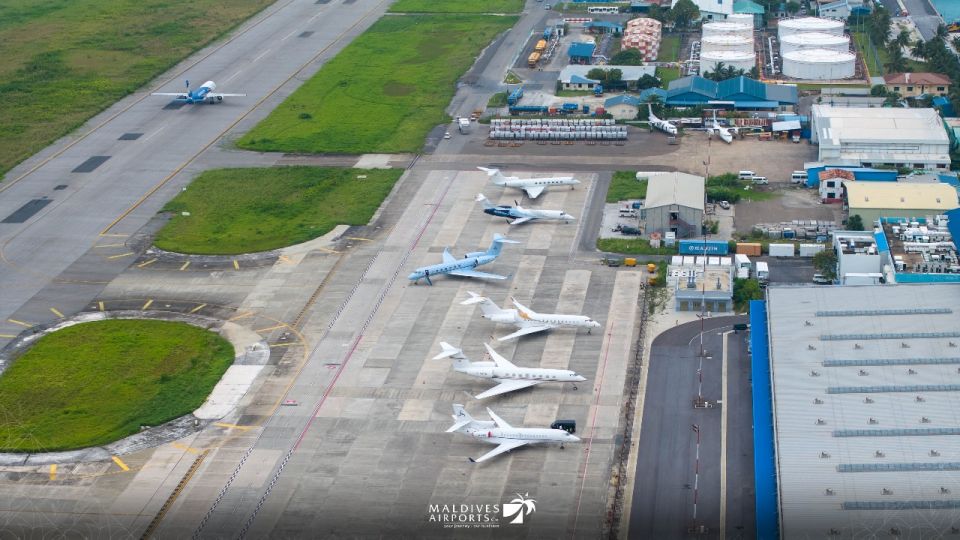 Ithuru ramp thah tharaggee koh, Velana Airport gai ehfaharaa 68 jet park kurevey