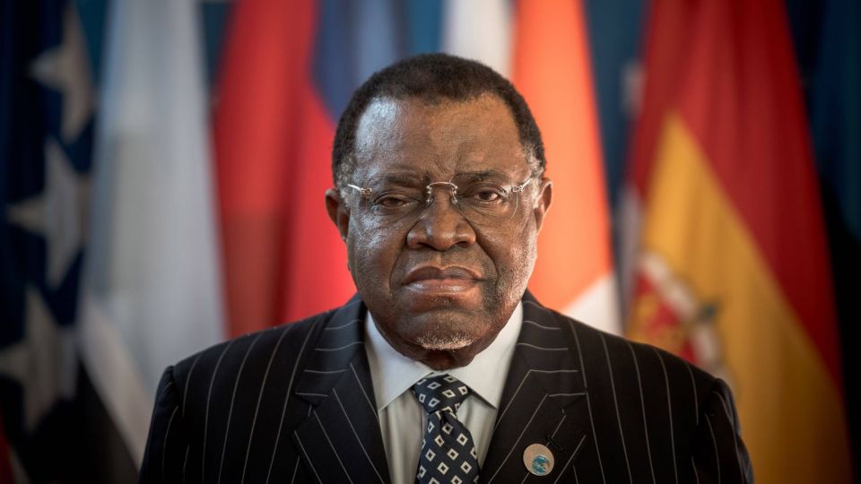 Namibia ge raees Hage Geingob avahaaravumaa gulhigen dhivedhi dhidha bai dhandi ah thiri kuran ninmaifi 