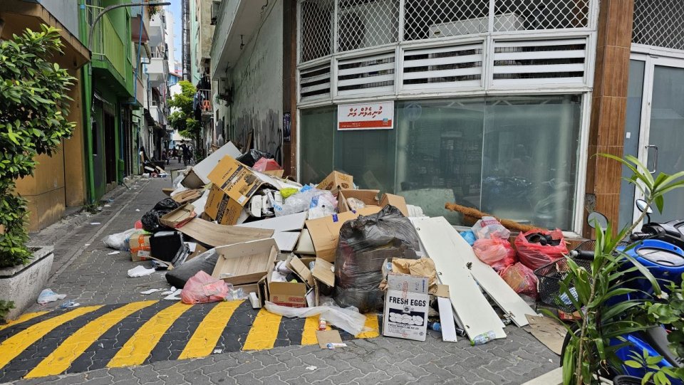 The Democrats express concern over Male' City waste management