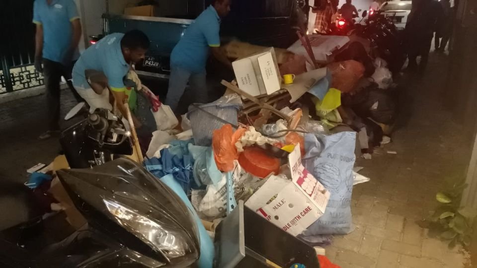 Male' Mega cleanup seems endless, 42.5 tons collected yesterday