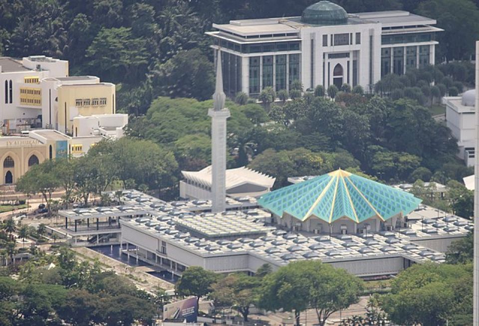 Malaysia ge National Mosque: Ehmme ley thihkeh ves ohoruvaa nulaa, minivankan haasilu kurevifaivaa kamuge ramzeh
