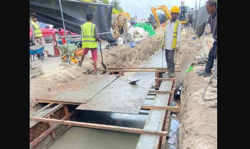 Male' gai dhimaavaa fenboduvaa massala hallu kurumah qaaimu kuraa fen tank thakuge masakkaiy nimumakaa gaathah 