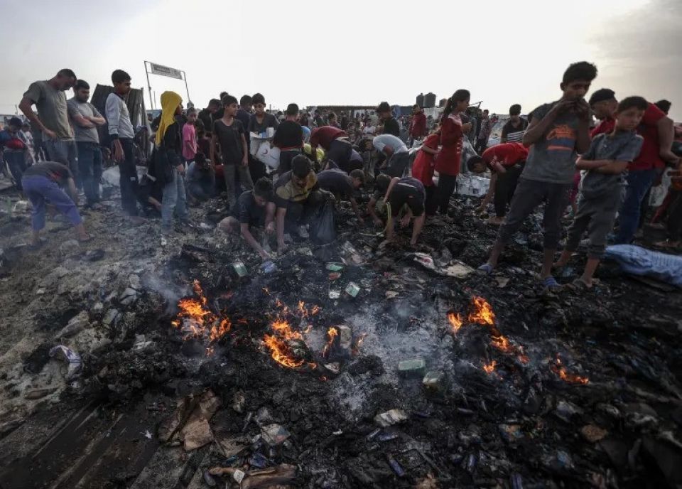 Israel hamalaagai bappa aai 3 aharuge dharifulhu ekugai andaafai, vakikuraakahves neygunu!