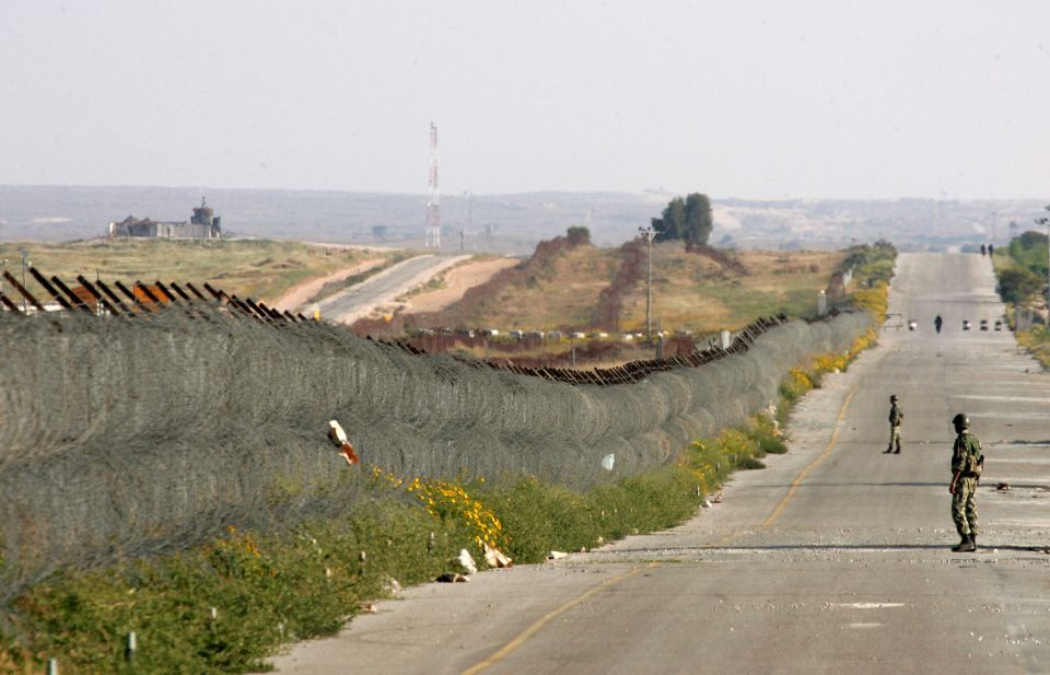 Kurin baaru nihingaa Egypt border Israel in hifaifi