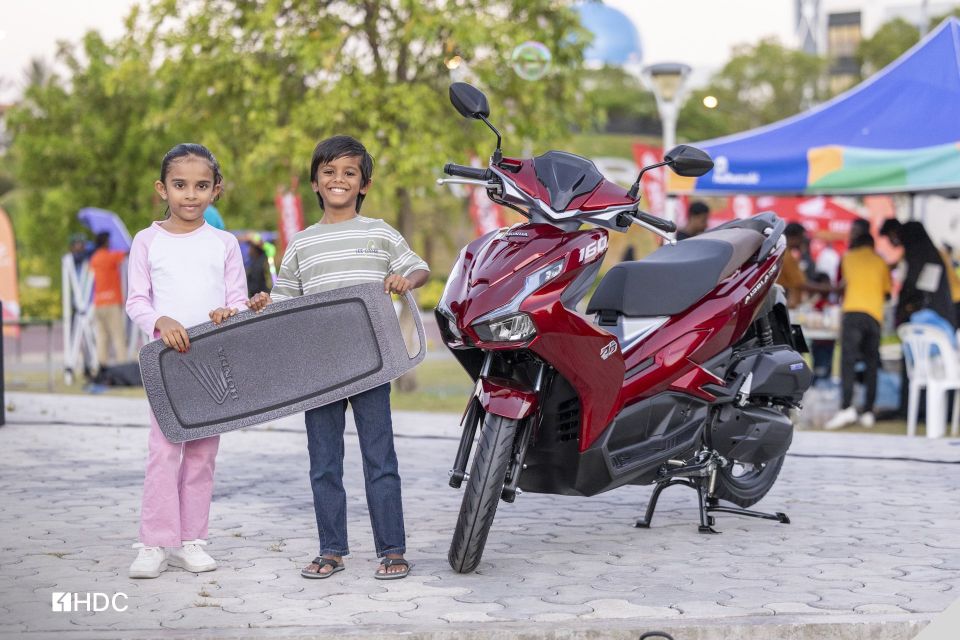 Kuda kuda Yooha ah libunu saikalu Eid hadhiyaa ge gothugai bappa ah dheefi